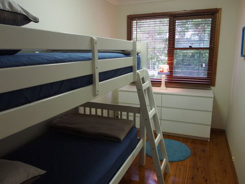 Seaglass - Darwin Holiday 7