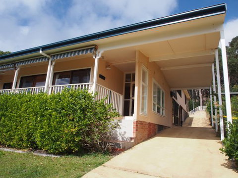 Seaglass - Darwin Holiday 9