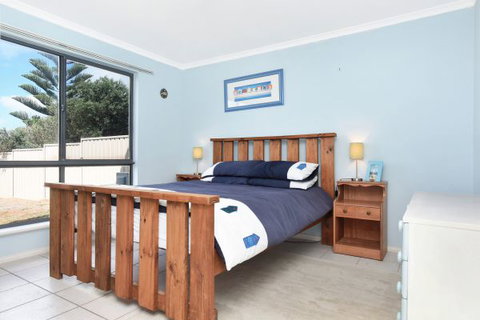 Ambergris - Darwin Holiday 6