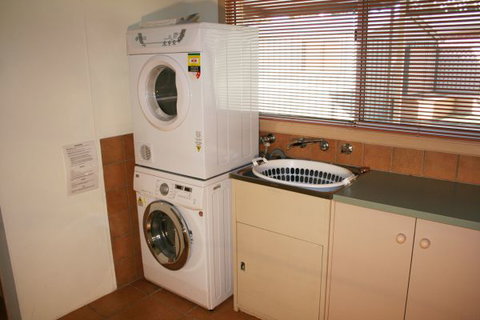 Elderton Guest House - Darwin Holiday 6