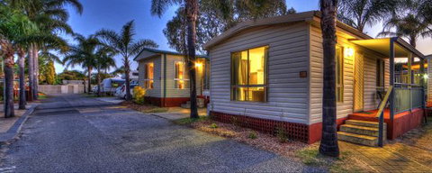 Central Caravan Park - Darwin Holiday 2