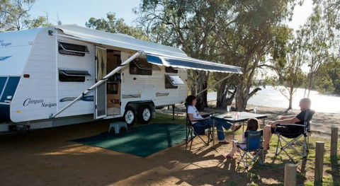 Loxton Riverfront Holiday Park - Darwin Holiday 1