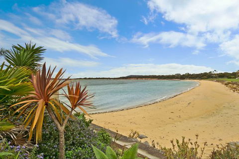 SALT Waterfront Apartment - Darwin Holiday 9