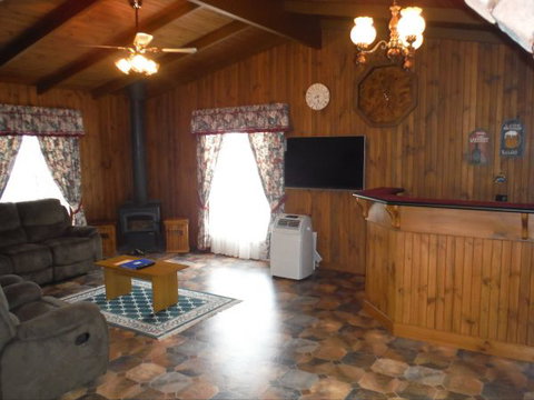 Shore Is Nice - Darwin Holiday 2