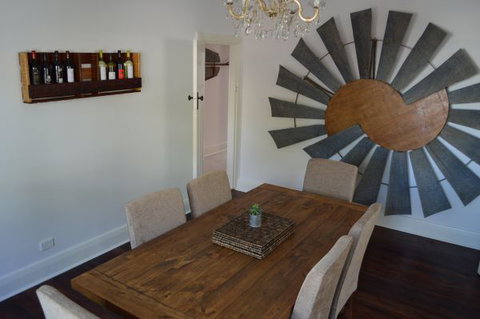 Two Cow Cottage Bed And Breakfast - Darwin Holiday 5