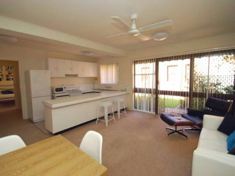 Ovens CBD Apartment 3 - Darwin Holiday 0