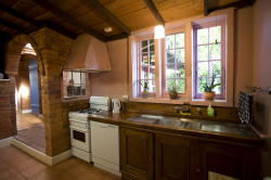 Florennes Heritage Cottage - Darwin Holiday 1