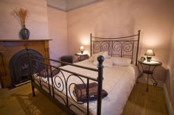 Florennes Heritage Cottage - Darwin Holiday 5