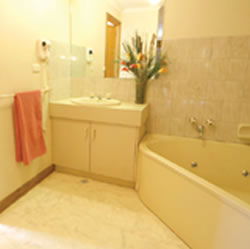 City Colonial Motor Inn - Darwin Holiday 1