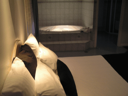 Charles Rasp Motor Inn And Cottages - Darwin Holiday 1