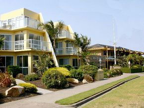 Abel Tasman Motor Inn & Apartments - Darwin Holiday 0