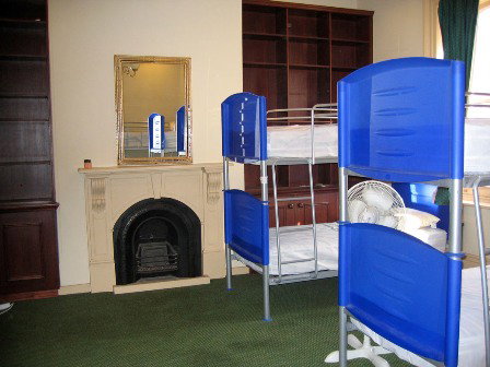 Adelaides Shakespeare Backpackers International Hostel - Darwin Holiday 2