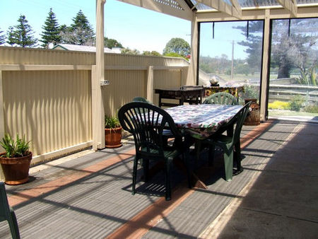 Beachport Motor Inn - Darwin Holiday 3