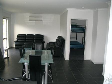 Phillip Island Surf & Circuit Family Resort - Darwin Holiday 0