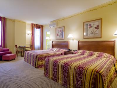 Hotel Grand Chancellor Adelaide On Currie - Darwin Holiday 1