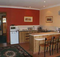 Alice Beside the Sea