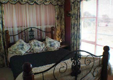 Alice Beside The Sea - Darwin Holiday 1