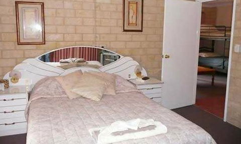 York Motel - Darwin Holiday 1