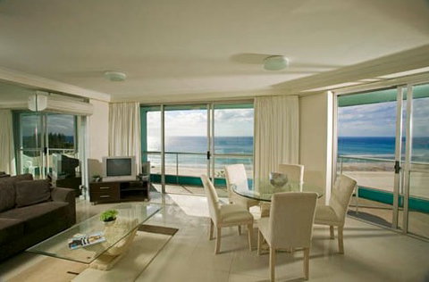 Ocean Plaza Resort - Coolangatta - Darwin Holiday 1