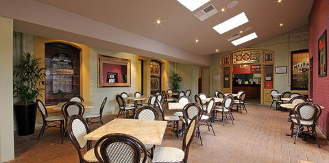 Fed On Semaphore - Darwin Holiday 2