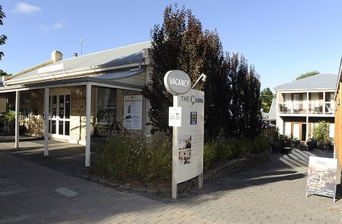 The Manna Of Hahndorf - Darwin Holiday 6