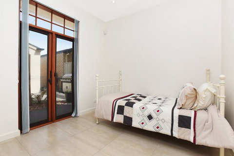 Il Grande Castello - Darwin Holiday 7