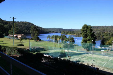 Juniors On Hawkesbury - Darwin Holiday 0