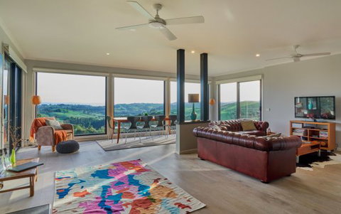 Halcyon Cottage Retreat - Self Contained Accommodation - Darwin Holiday 1