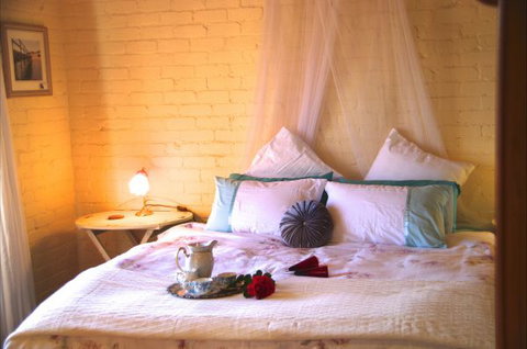 Pear Tree Hollow - Darwin Holiday 3