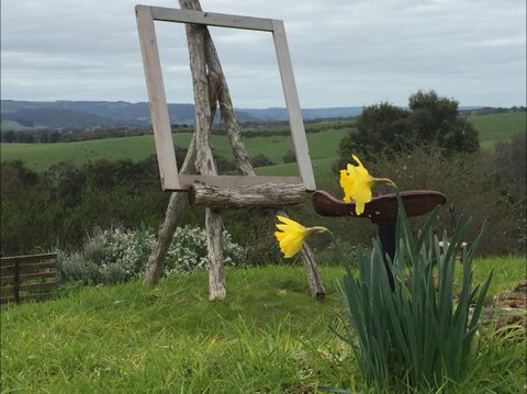 Pear Tree Hollow - Darwin Holiday 4