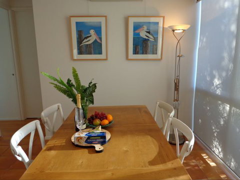 Buoys On Queens - Darwin Holiday 4