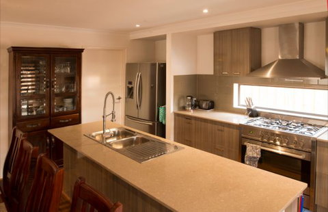 Sea Escape - Darwin Holiday 10