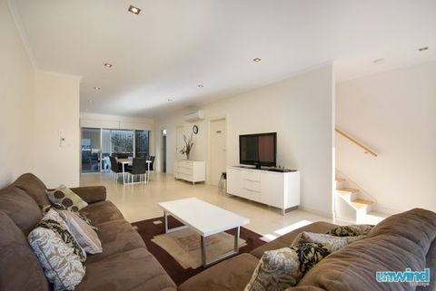 Unwind At 8 The Block Apartments Victor Harbor - Darwin Holiday 2