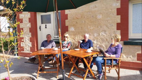 Angas Plains Wines Suites - Darwin Holiday 5