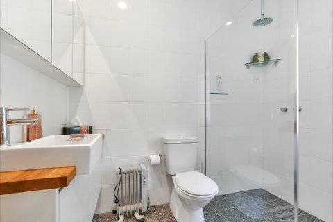 Barossa White House: The West Wing - Darwin Holiday 3