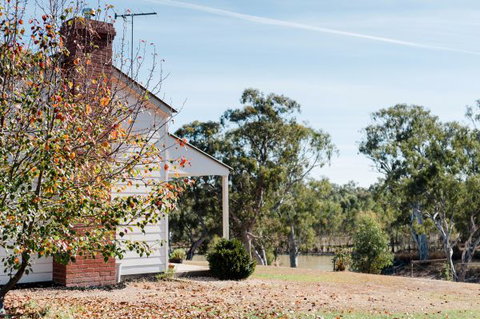 Cottage On The Murray - Darwin Holiday 1