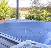 A Way to Relax at Welcome Springs Country Stays - Darwin Holiday