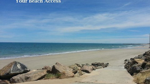 Acaill Accommodation - Darwin Holiday 0