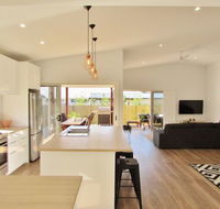 All Decked Out Lake Conjola - Darwin Holiday