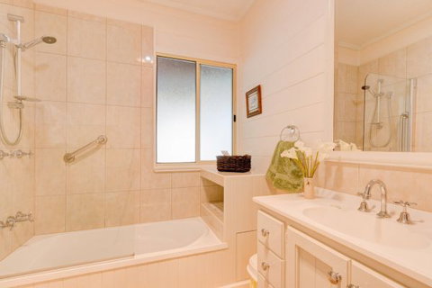 All About Me Bed And Breakfast - Darwin Holiday 3