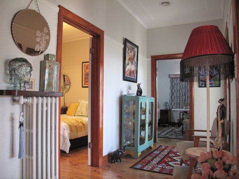 B&B Wodonga - Art Deco Accommodation - Darwin Holiday 7