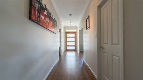 Barossa Family Holiday Home - Darwin Holiday 0