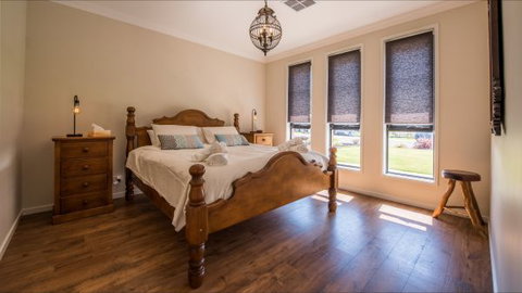 Barossa Family Holiday Home - Darwin Holiday 2