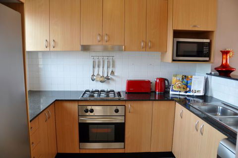 Best Apartment In The Heart Of Sydney’s Little Italy - Darwin Holiday 4