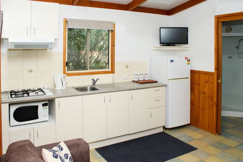 Beechworth Cabins - Darwin Holiday 6