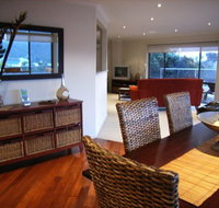 C-Deck Beach House Apartment - Darwin Holiday