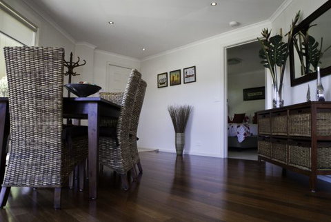 C-Deck Beach House Apartment - Darwin Holiday 4