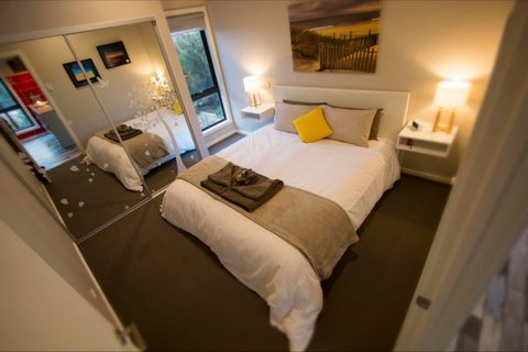 Coorong Cabins - Darwin Holiday 3