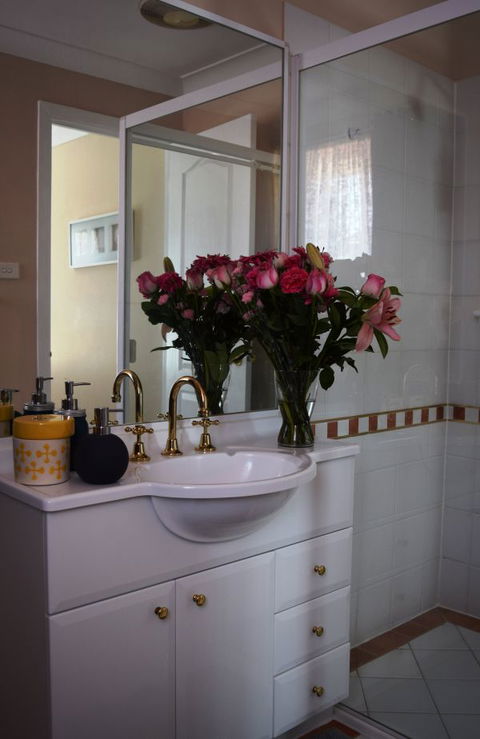 Cutmore Cottages Bed And Breakfast - Darwin Holiday 8