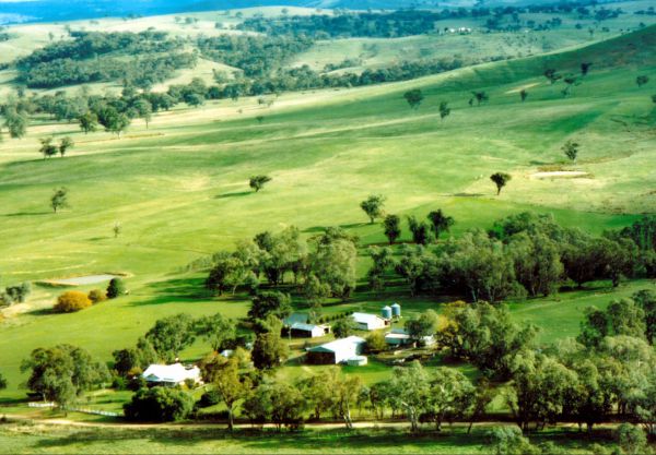 Glenaroua VIC Darwin Holiday